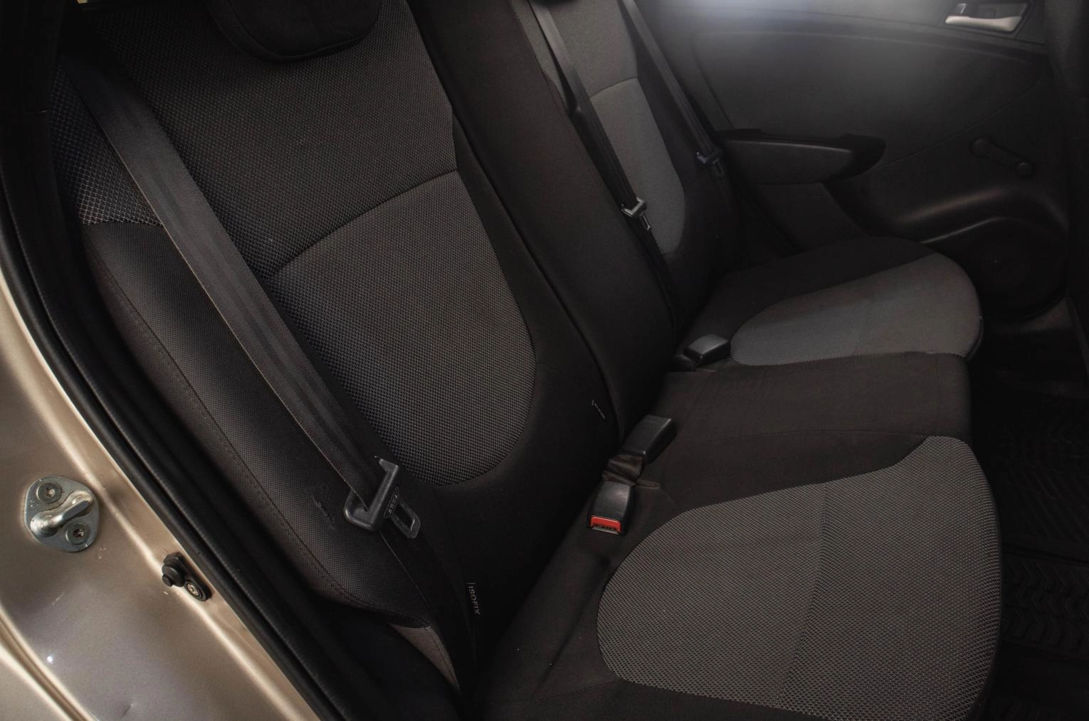 Hyundai Solaris 17 из 18