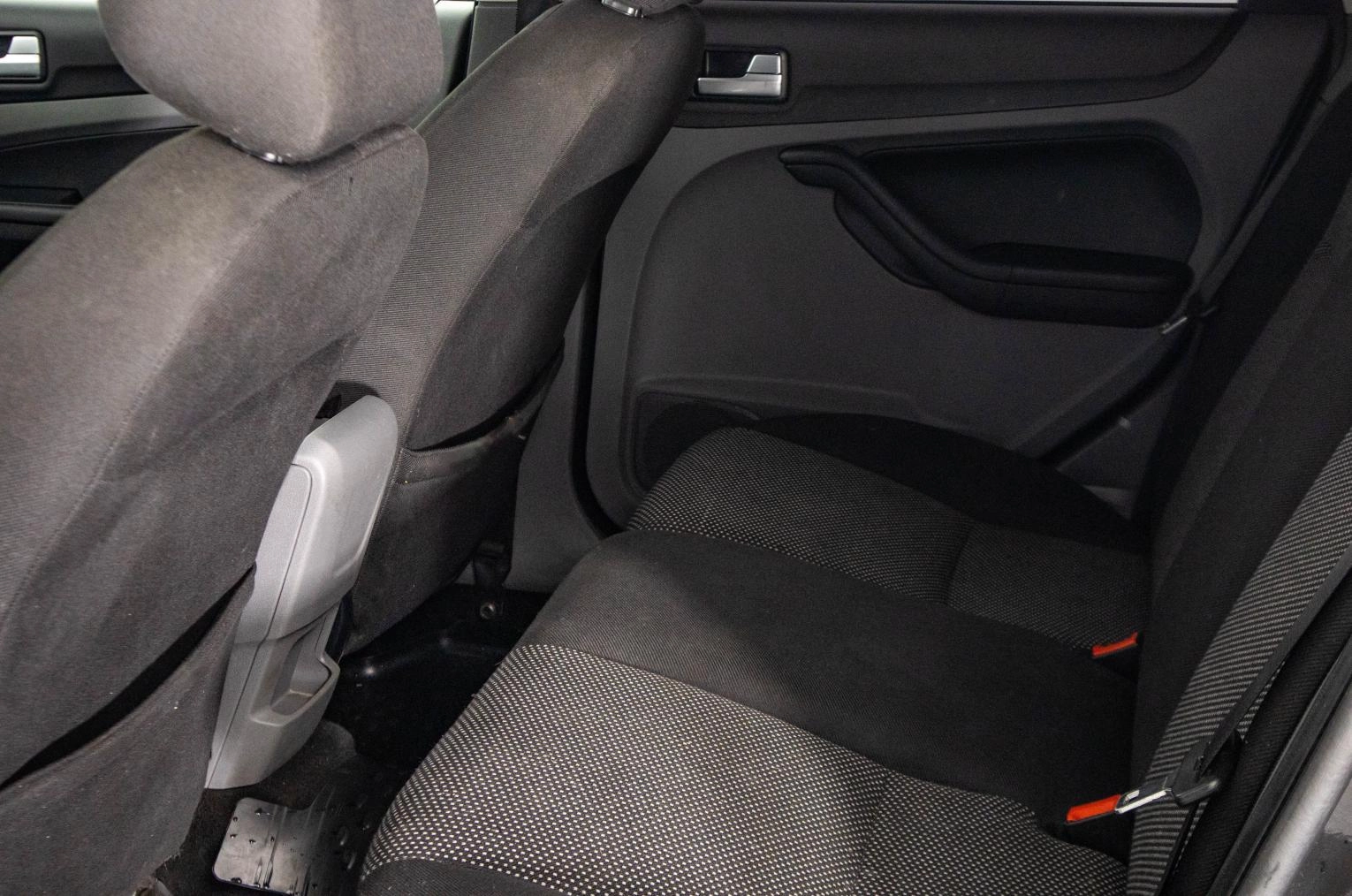 Ford Focus 9 из 21