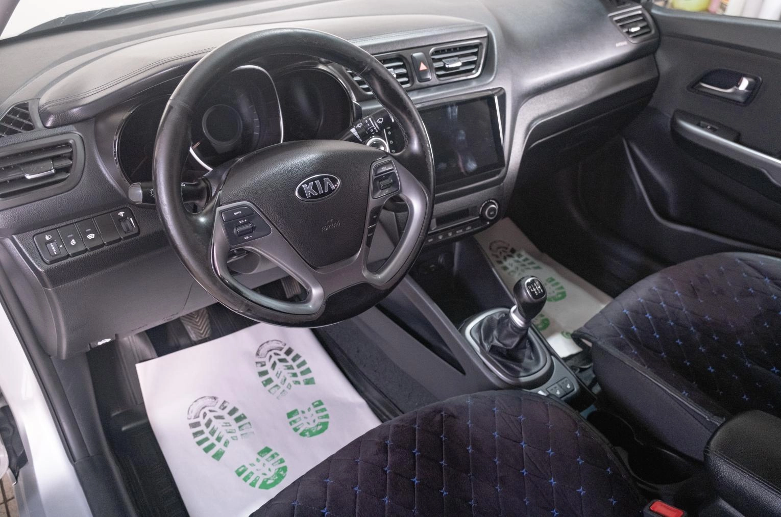 KIA Rio 7 из 21