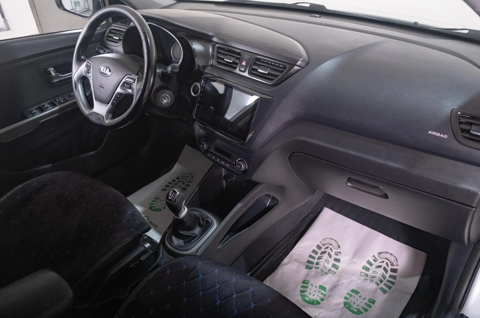 KIA Rio 18 из 21