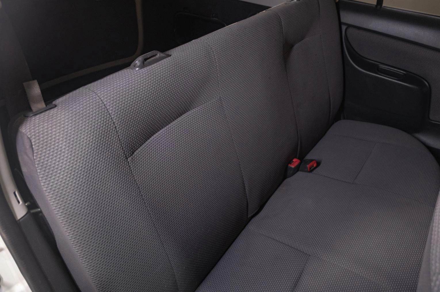 Toyota Succeed 17 из 19