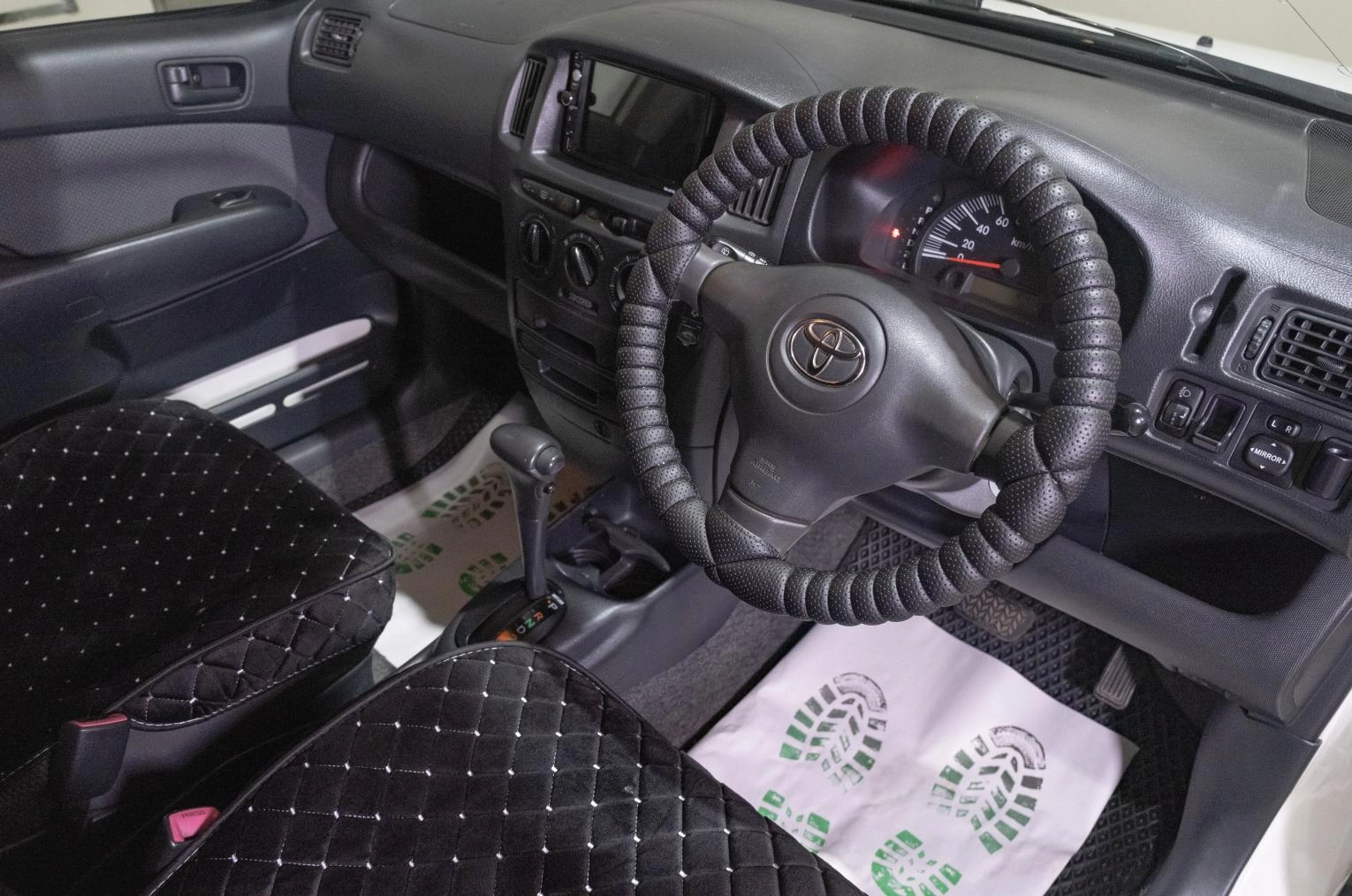 Toyota Succeed 8 из 19