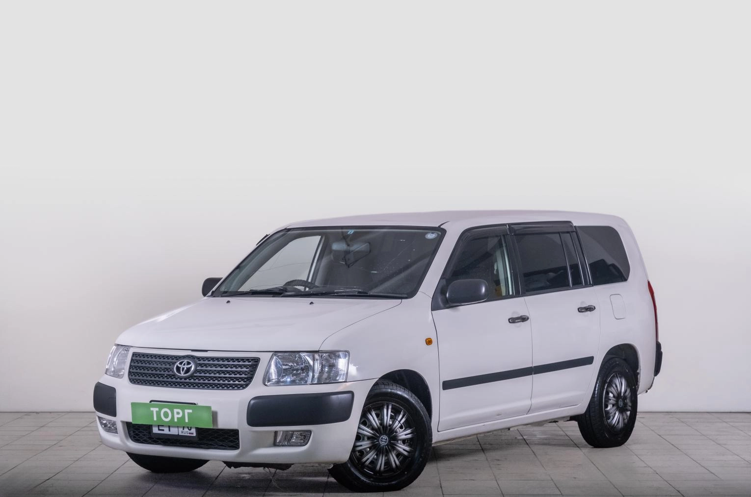 Toyota Succeed 2 из 19