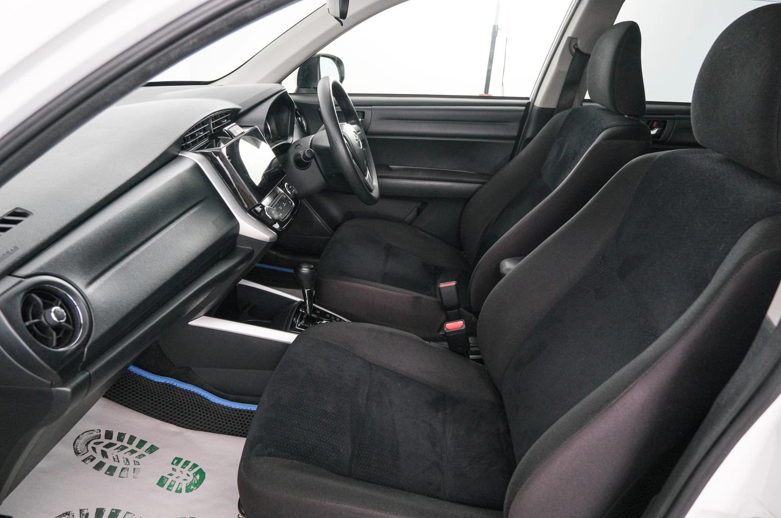 Toyota Corolla Fielder 13 из 21