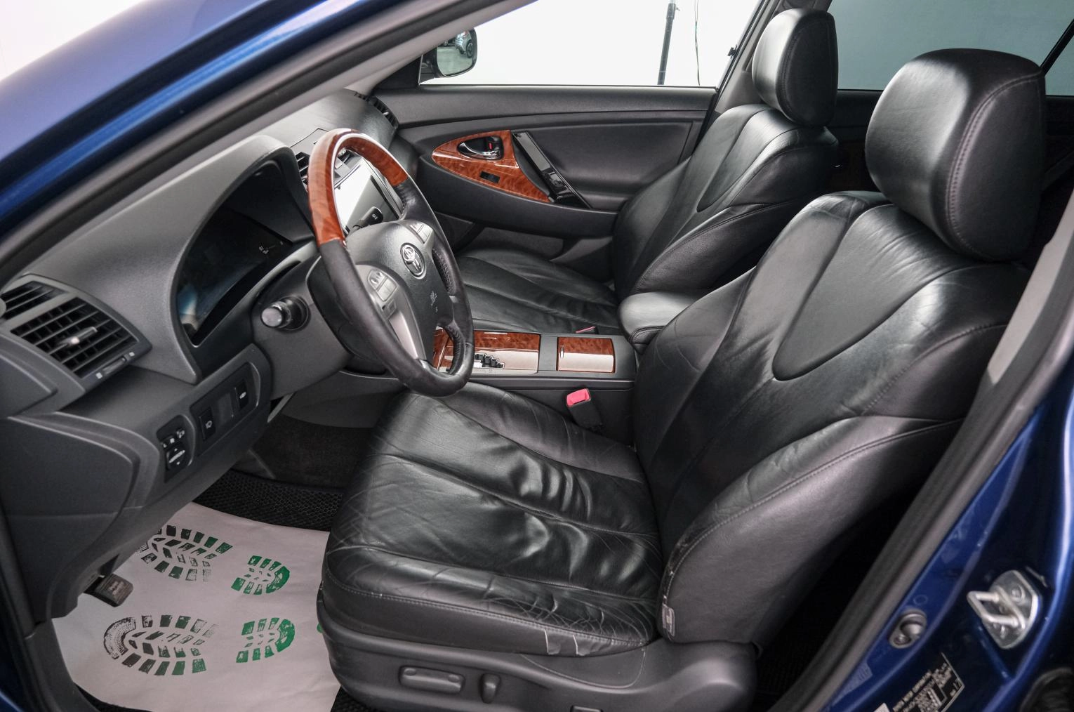 Toyota Camry 7 из 22