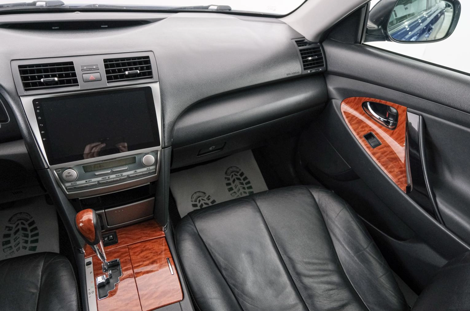 Toyota Camry 11 из 22