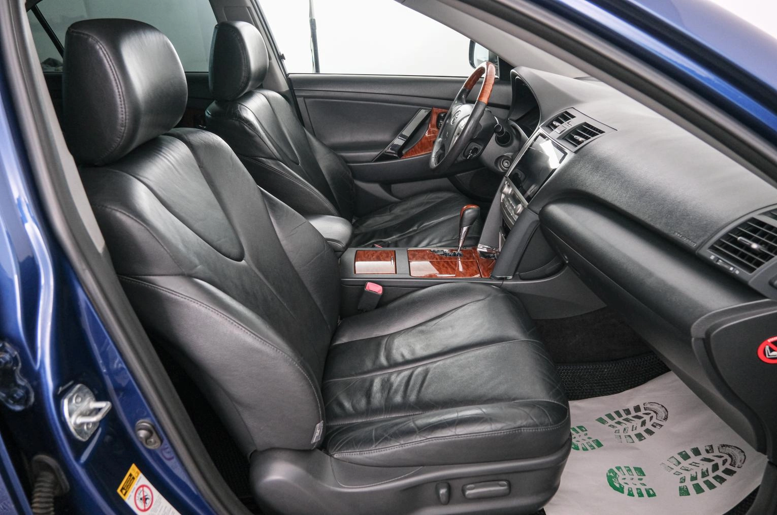 Toyota Camry 13 из 22