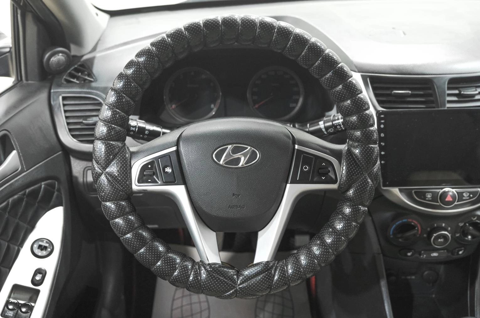 Hyundai Solaris 13 из 23