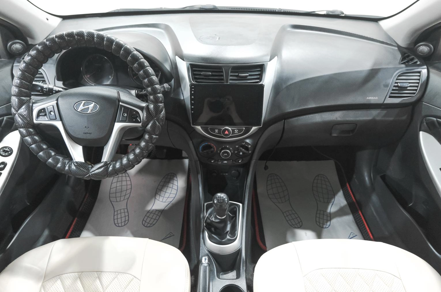 Hyundai Solaris 10 из 23