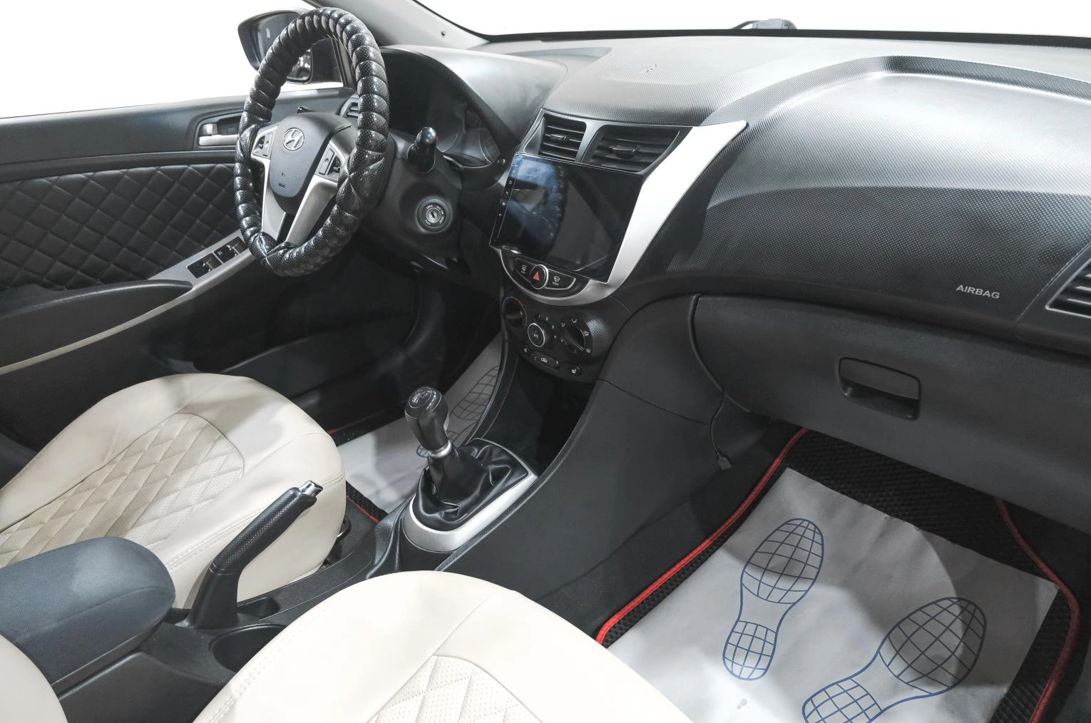 Hyundai Solaris 8 из 23
