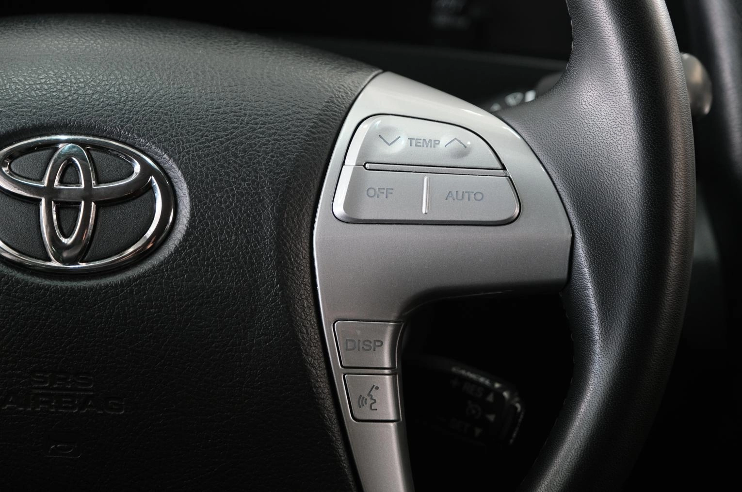 Toyota Camry 15 из 25