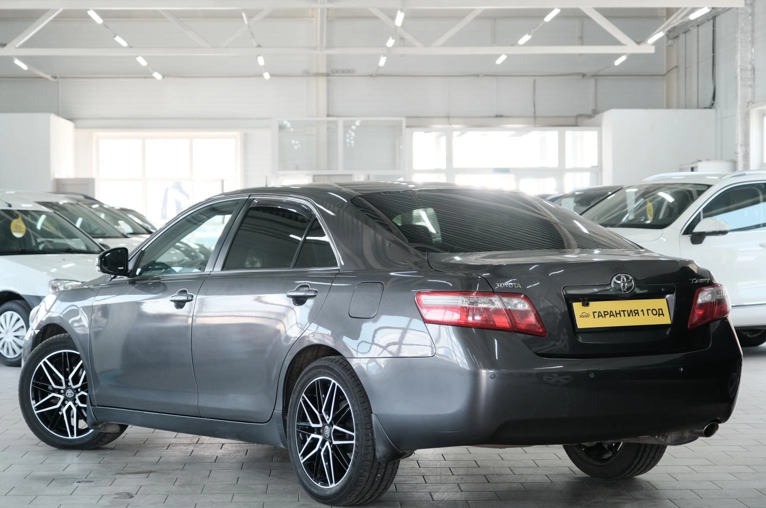 Toyota Camry 4 из 25