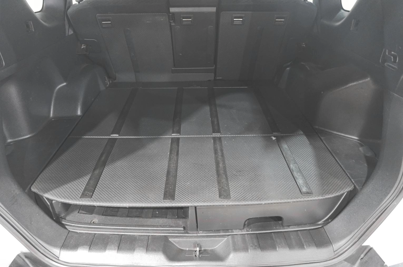 Nissan X-Trail 26 из 26