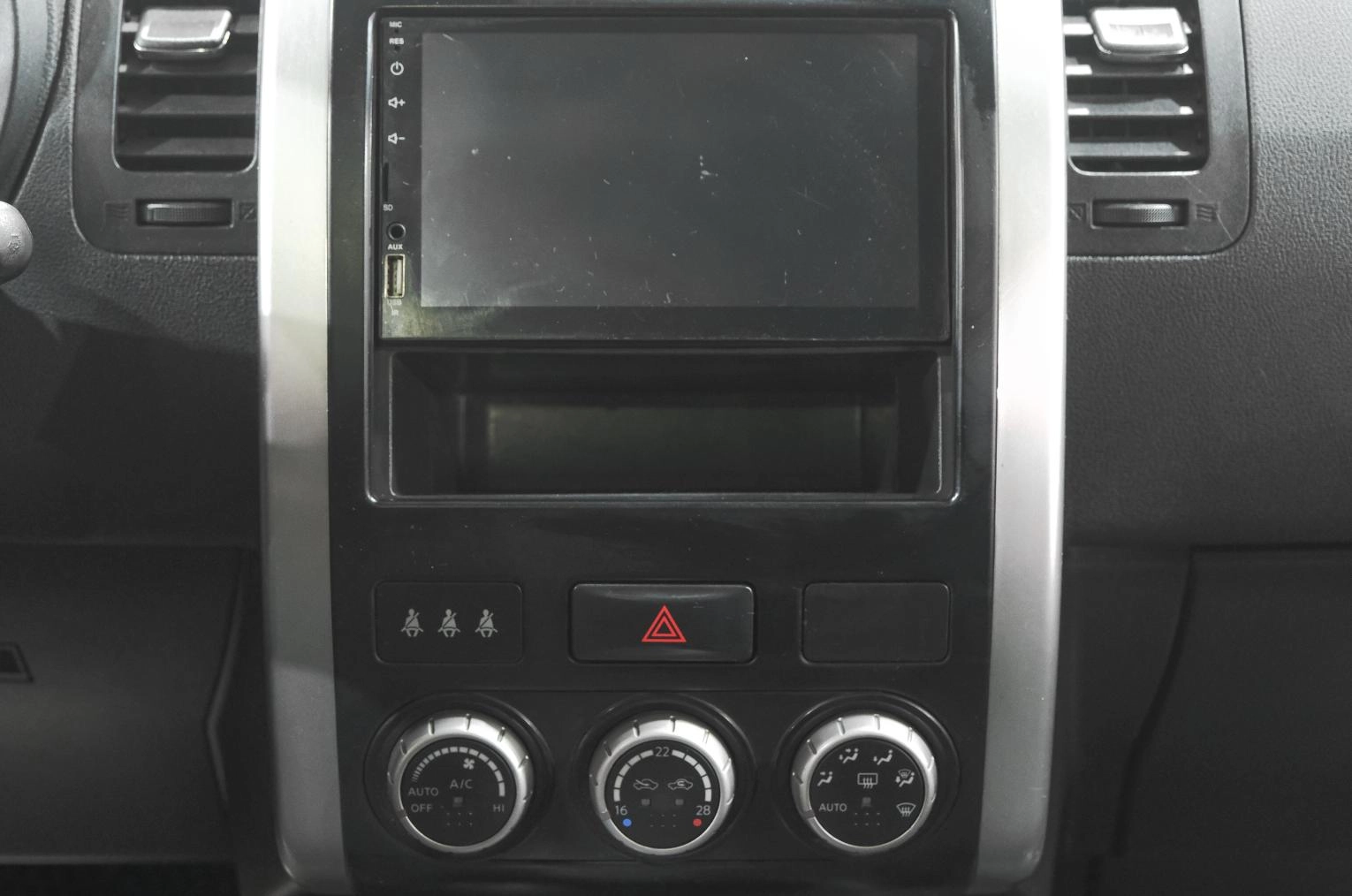 Nissan X-Trail 15 из 26