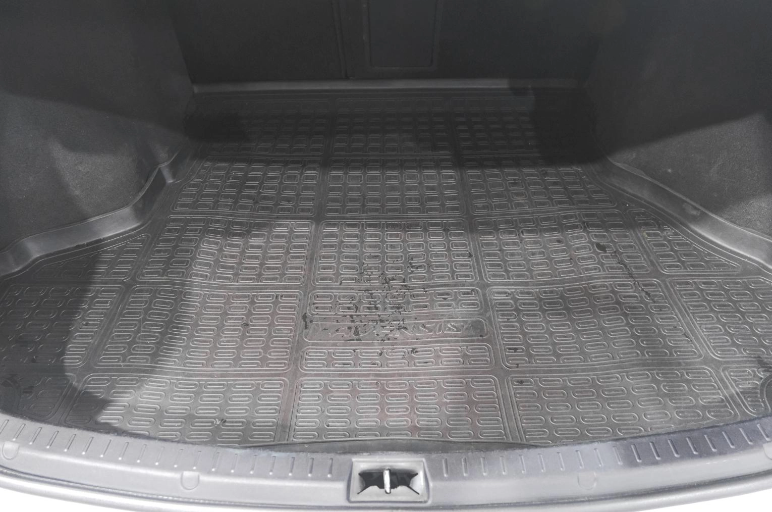 Toyota Avensis 26 из 26