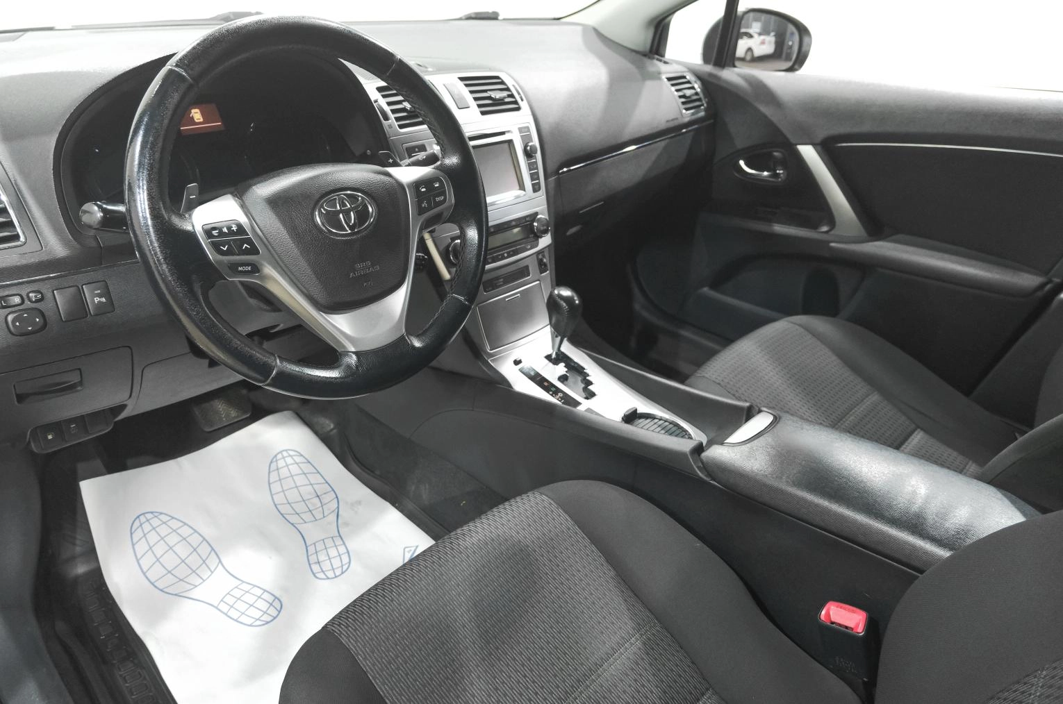 Toyota Avensis 7 из 26