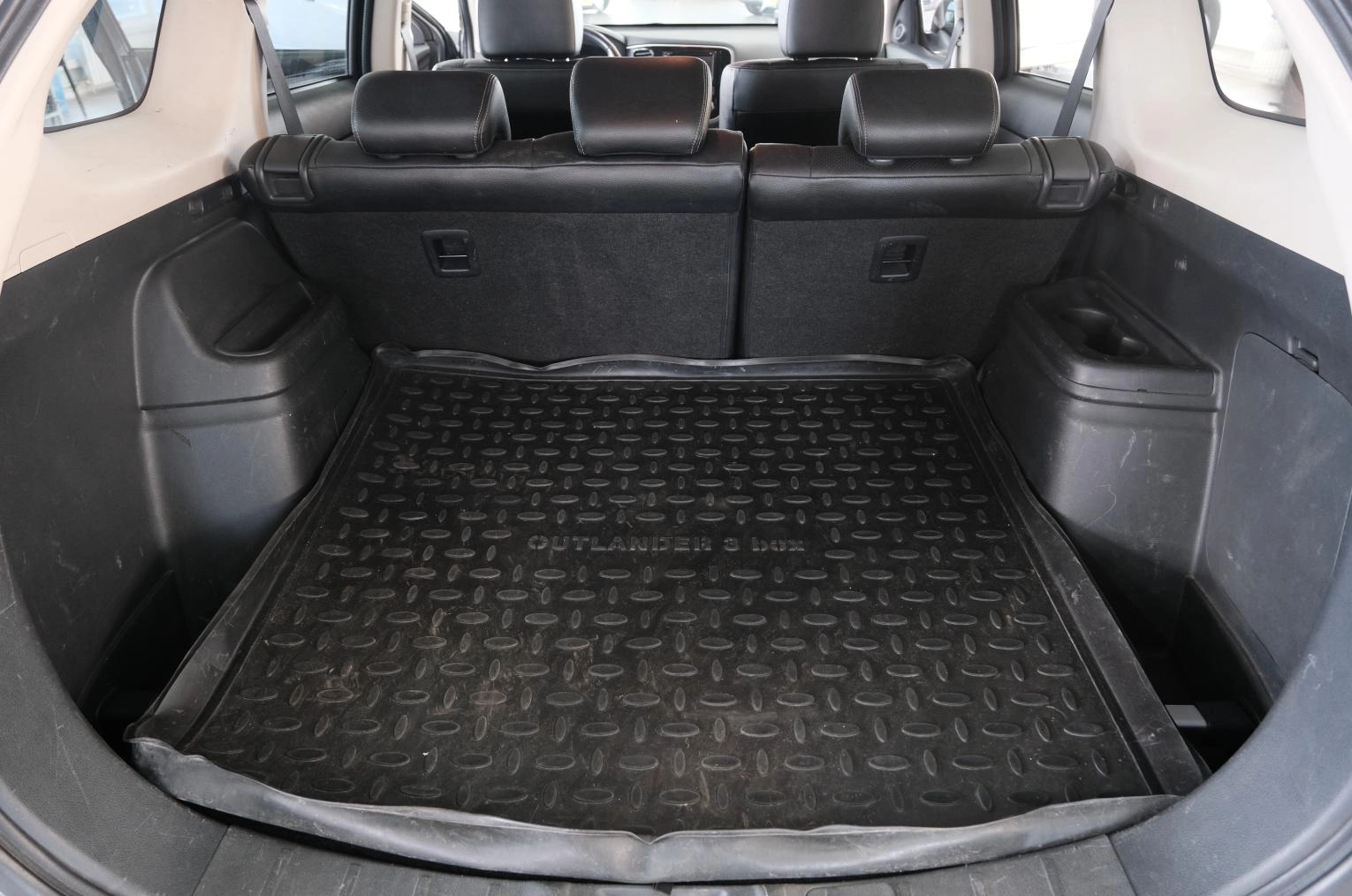 Mitsubishi Outlander 22 из 22