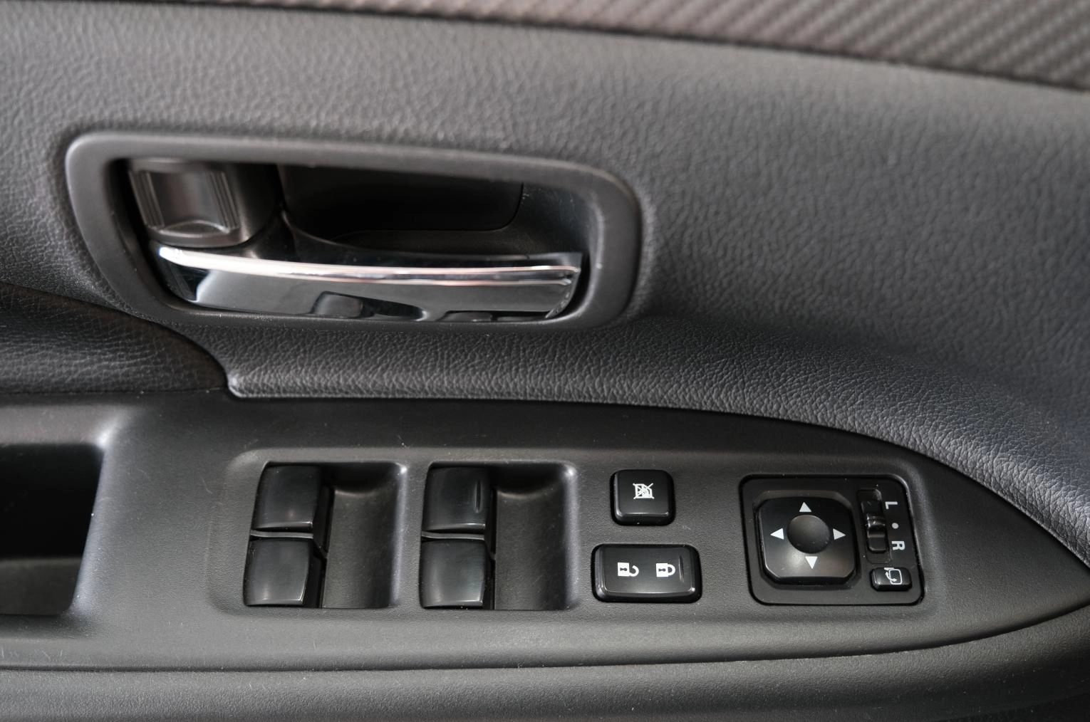 Mitsubishi Outlander 8 из 22