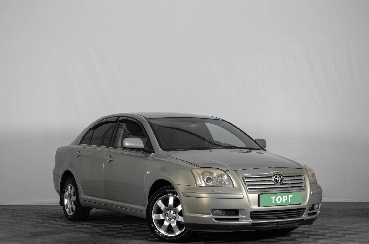 Toyota Avensis 1 из 21