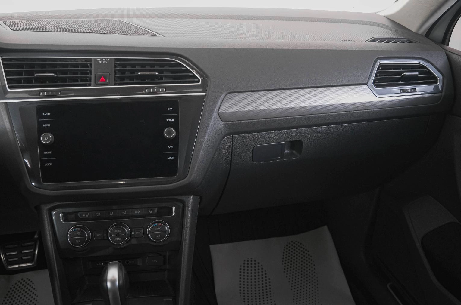 Volkswagen Tiguan 14 из 23