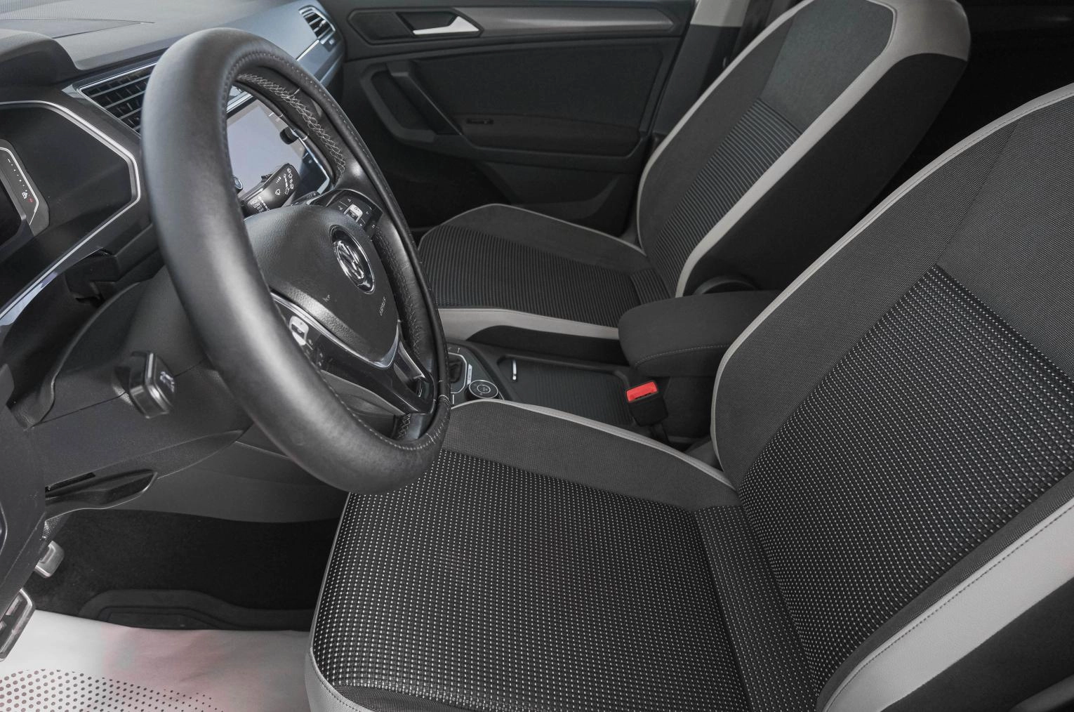 Volkswagen Tiguan 8 из 23