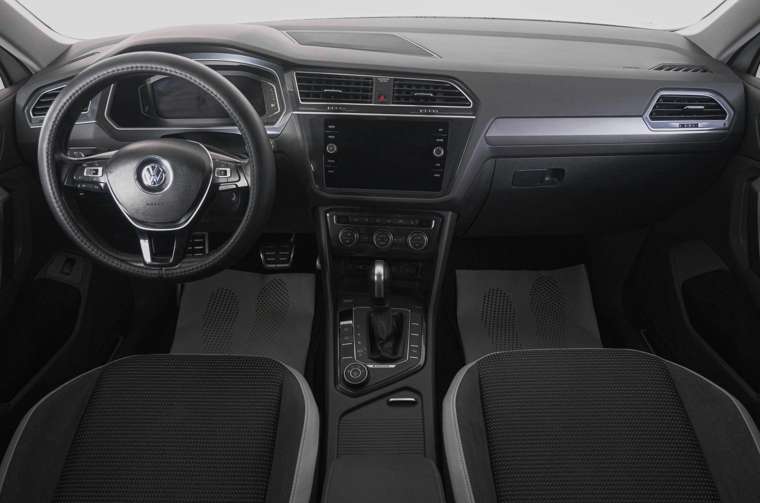 Volkswagen Tiguan 13 из 23