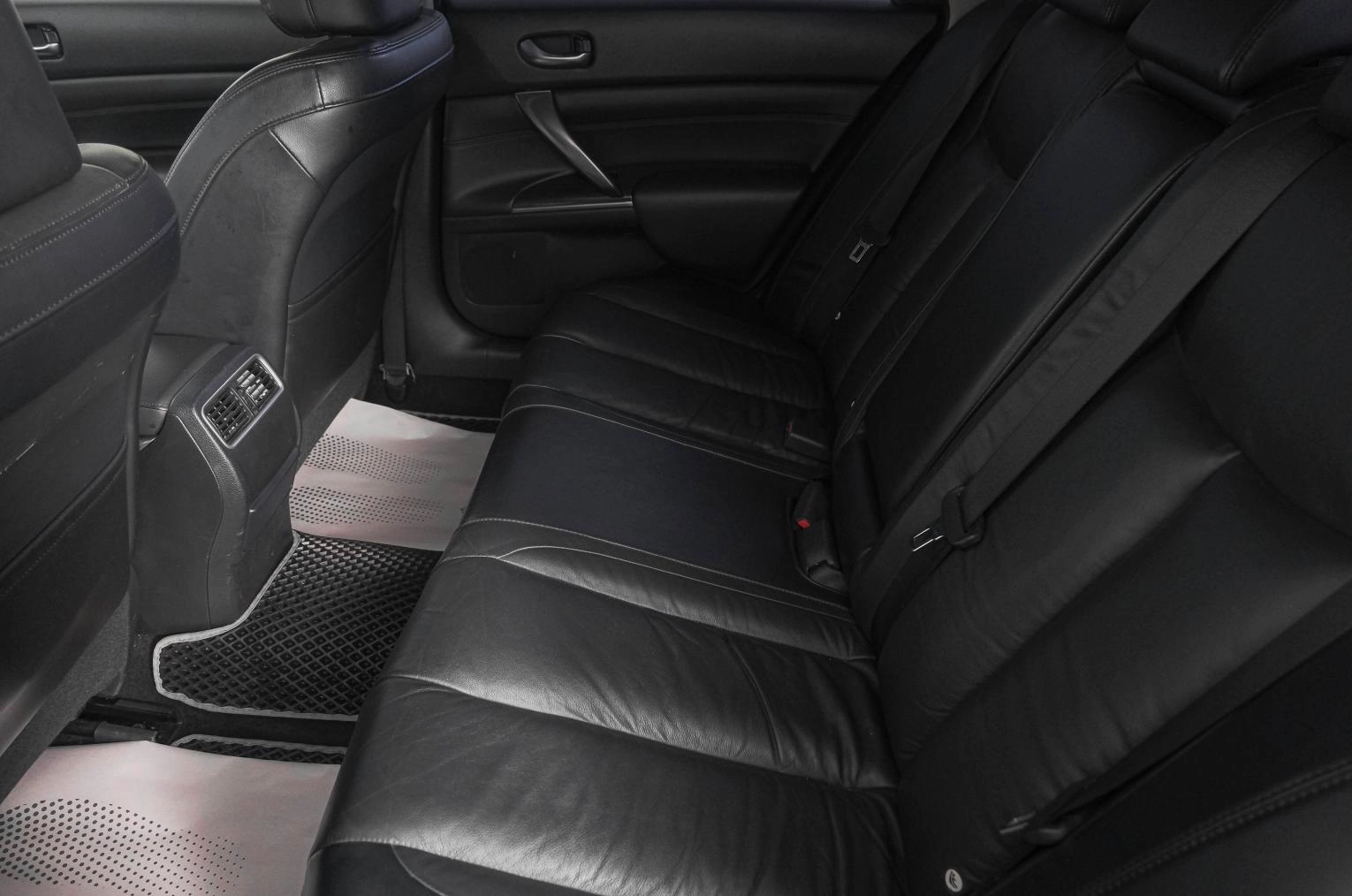 Nissan Teana 9 из 27