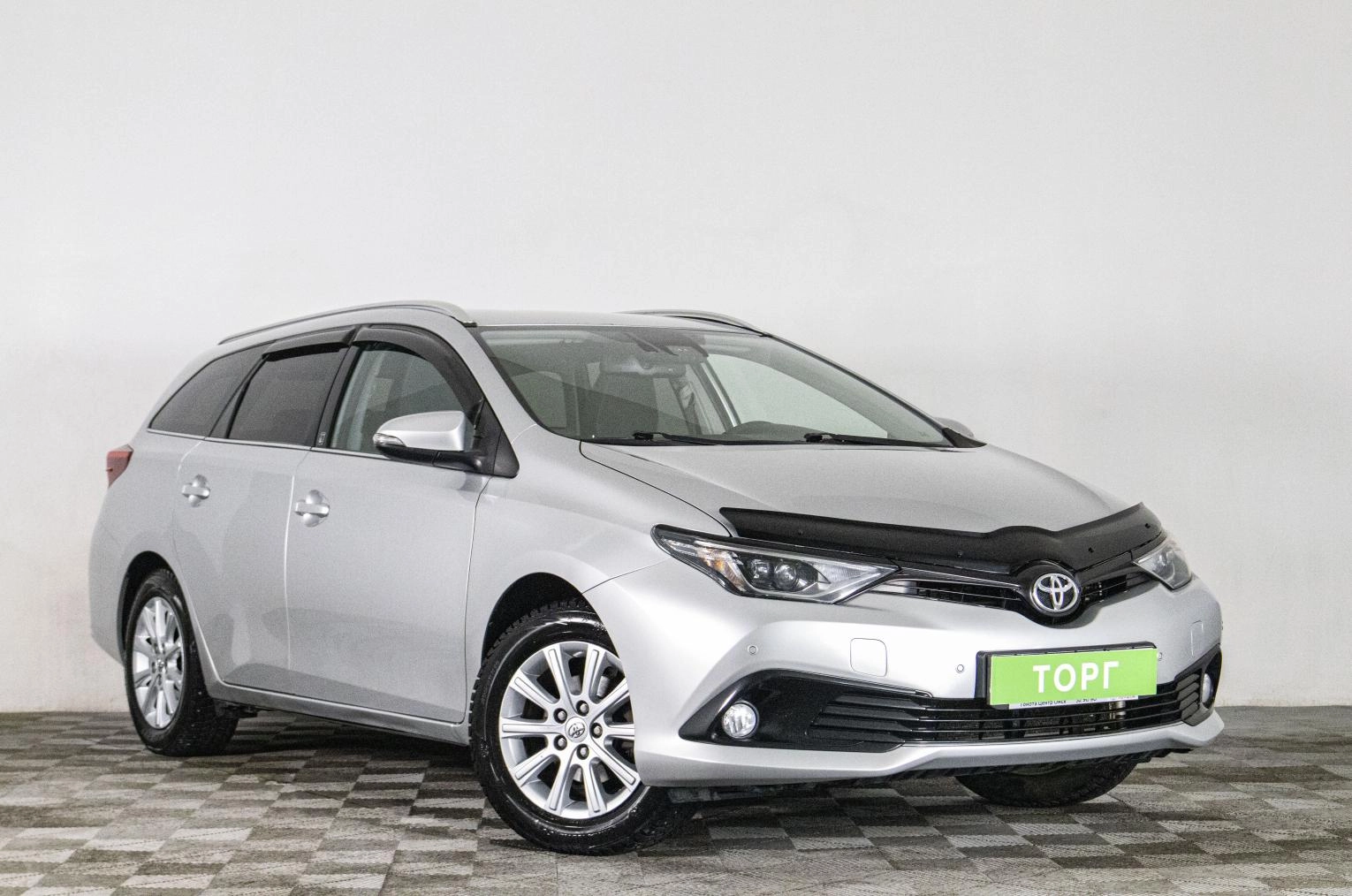 Toyota Auris 1 из 19