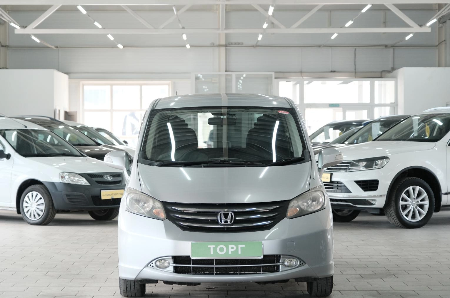 Honda Freed 2 из 25