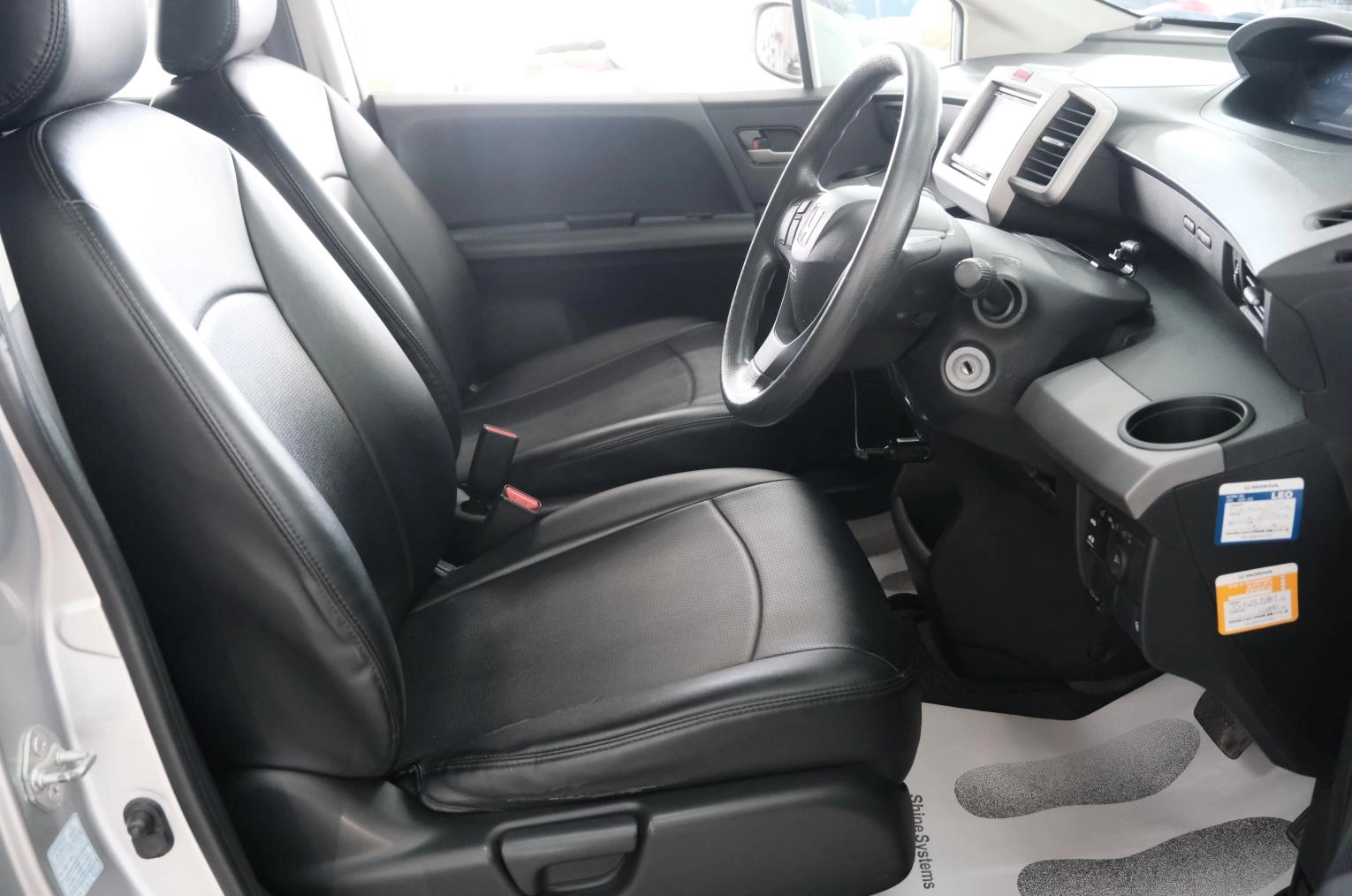 Honda Freed 7 из 25