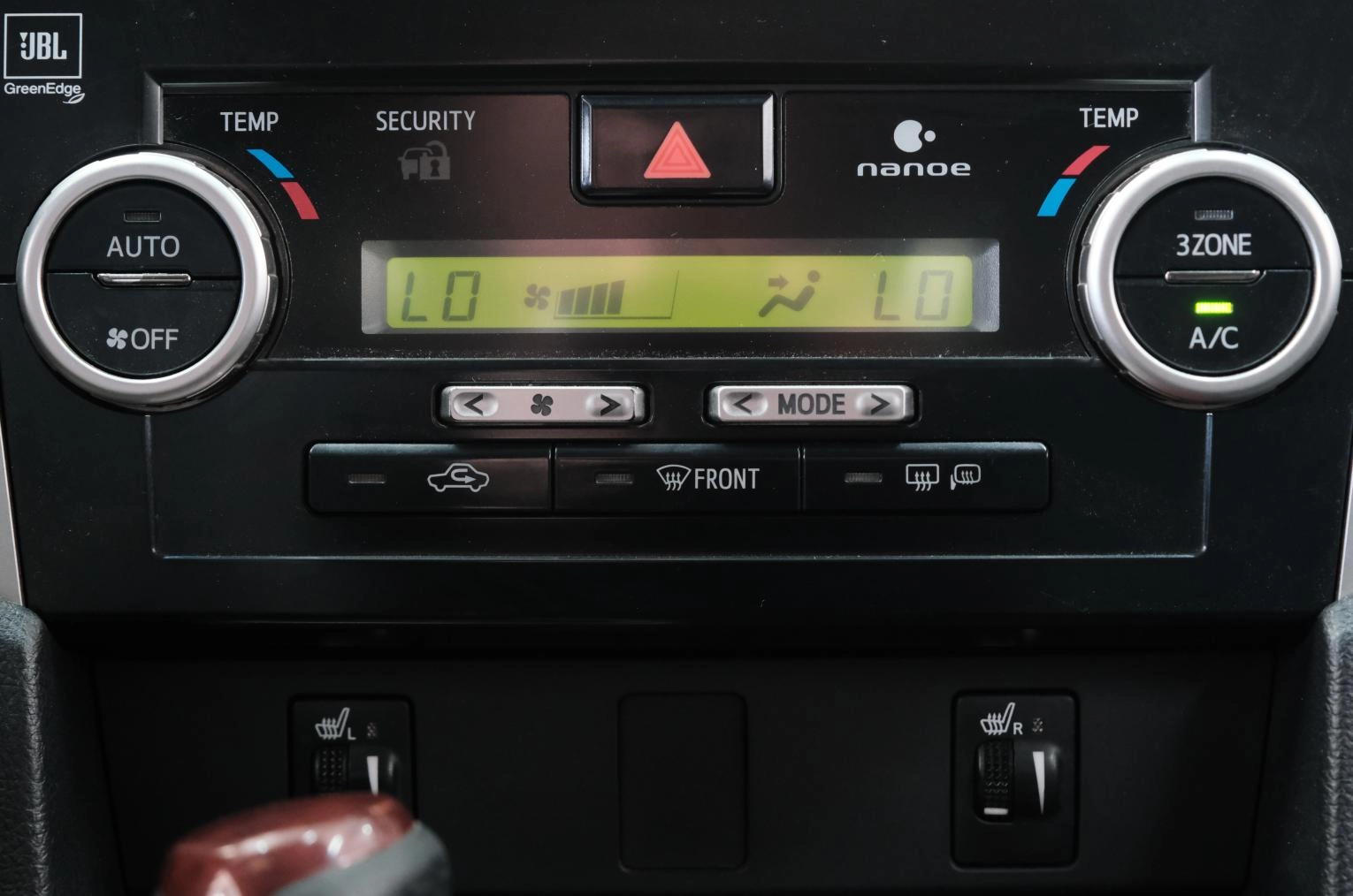 Toyota Camry 20 из 29