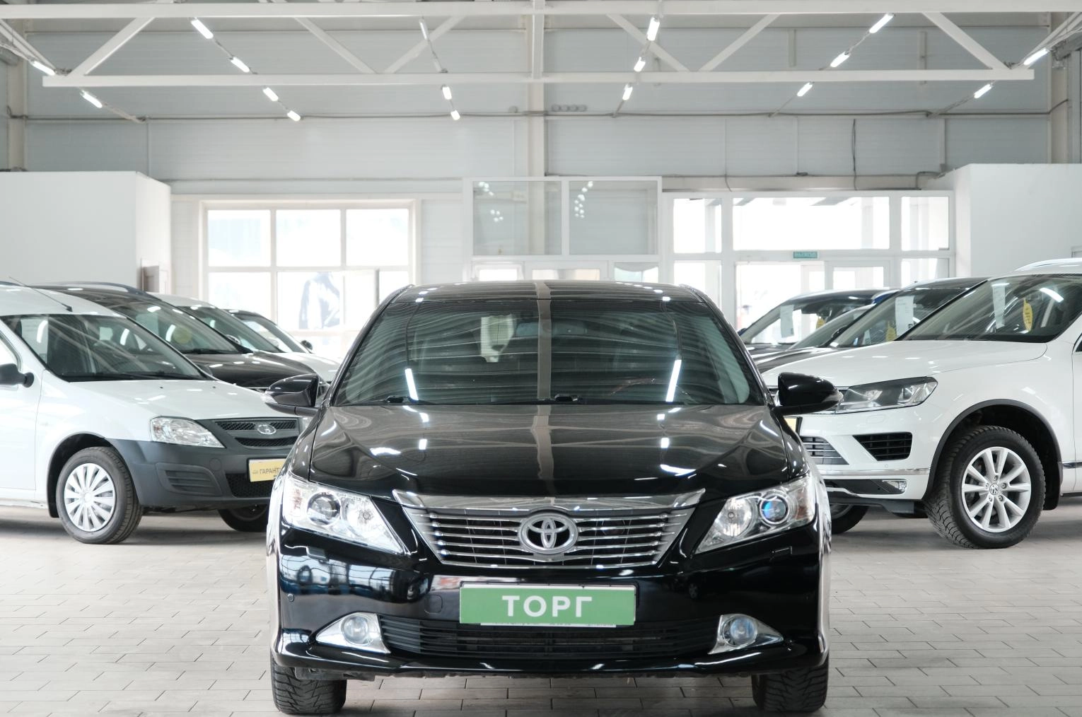Toyota Camry 2 из 29