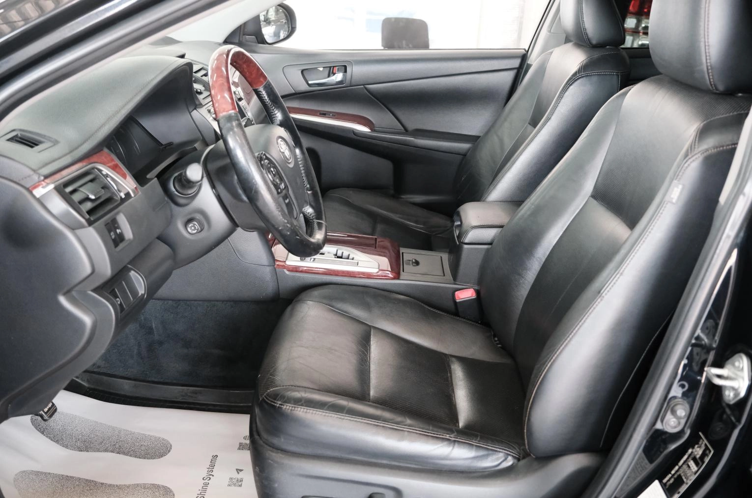 Toyota Camry 7 из 29