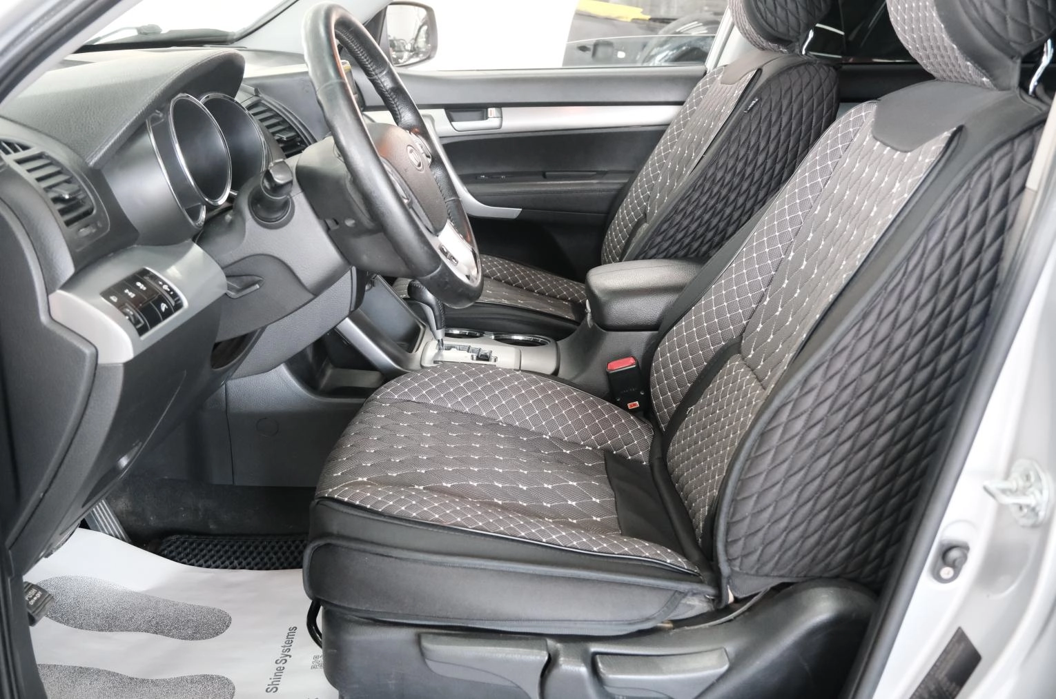 KIA Sorento 7 из 26