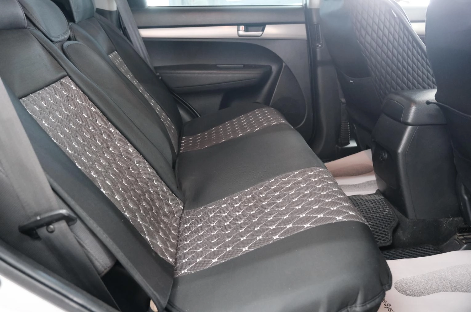 KIA Sorento 25 из 26