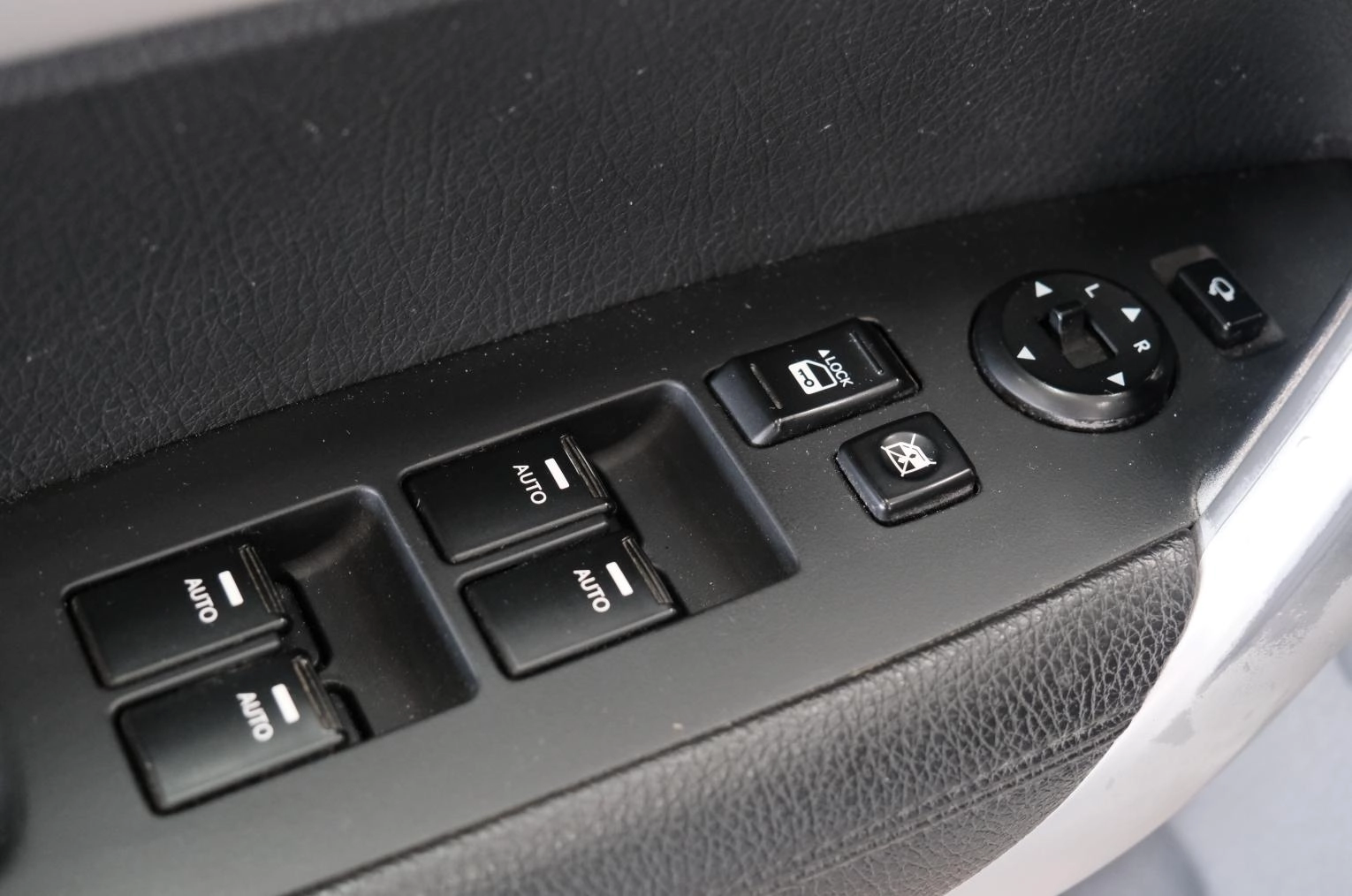 KIA Sorento 8 из 26
