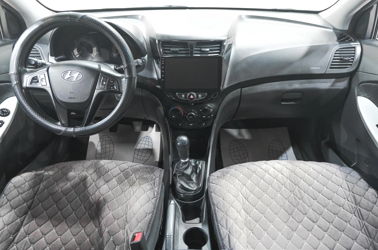 Hyundai Solaris 10 из 22