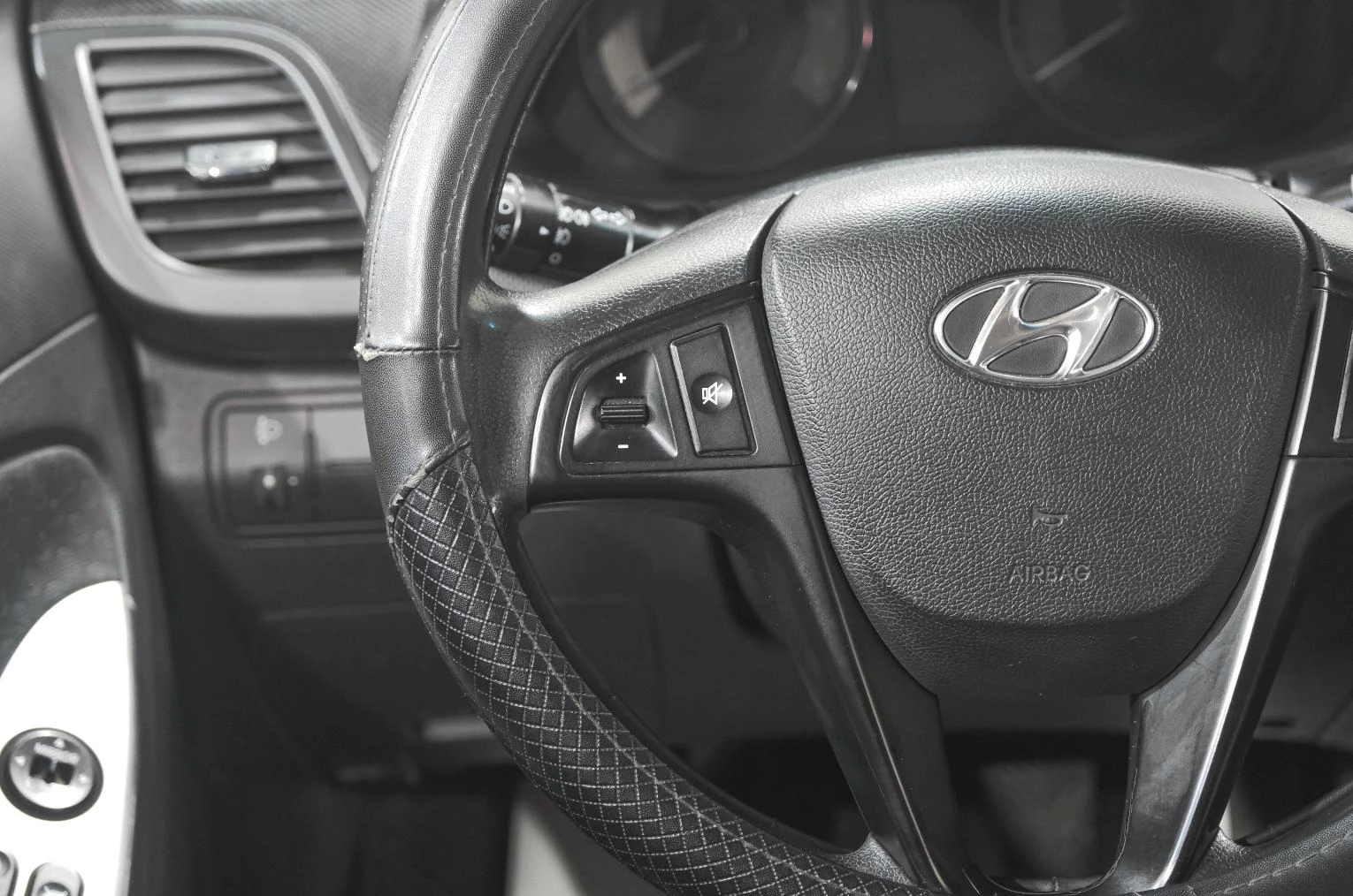 Hyundai Solaris 12 из 22