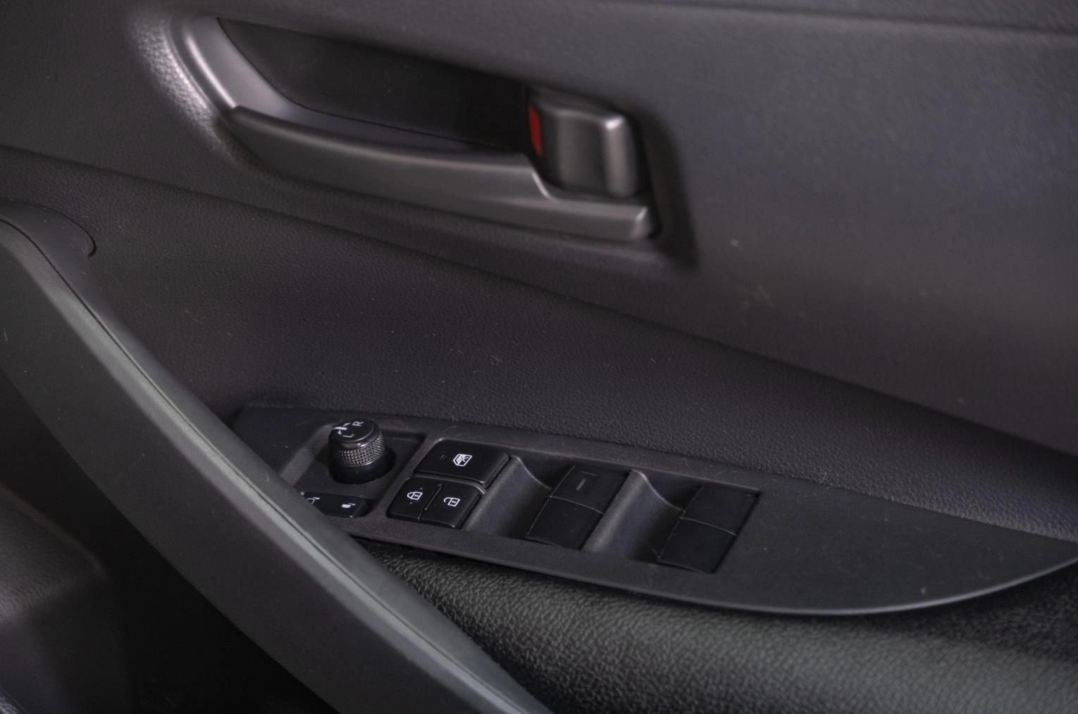 Toyota Corolla 7 из 21