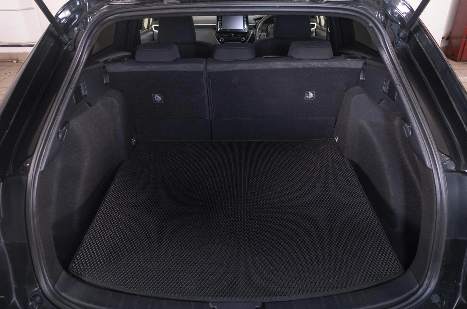 Toyota Corolla 21 из 21