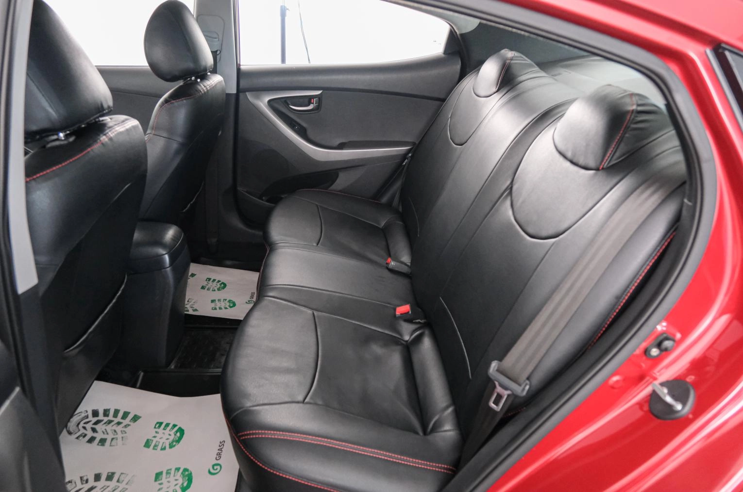 Hyundai Avante 19 из 21