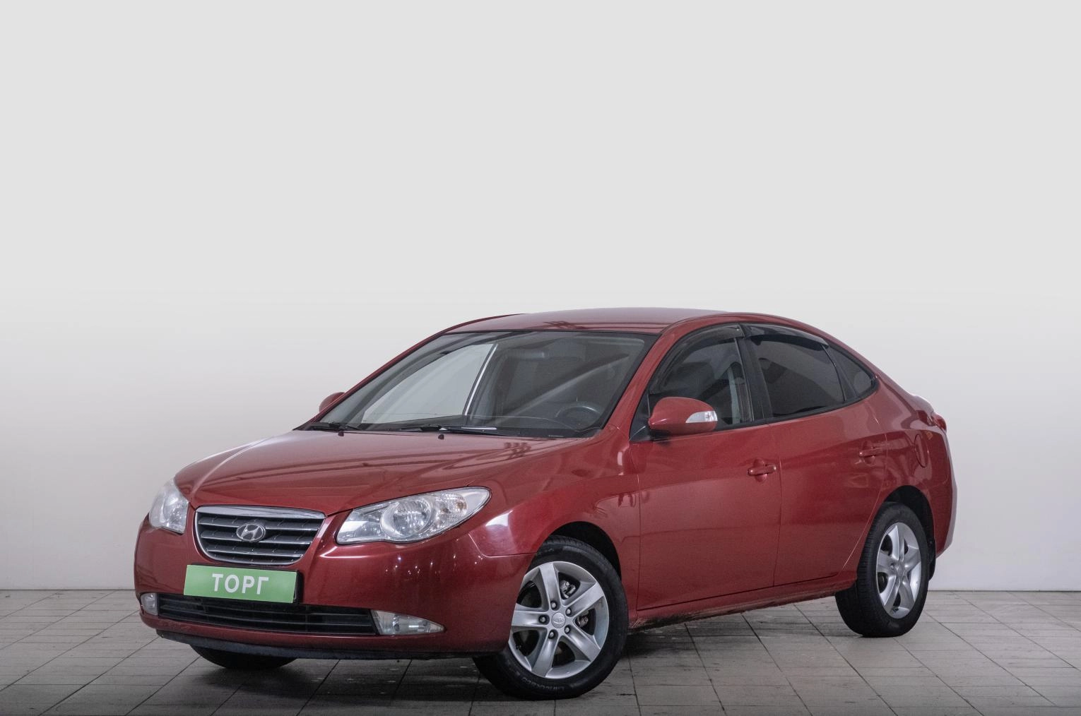 Hyundai Elantra 2 из 20