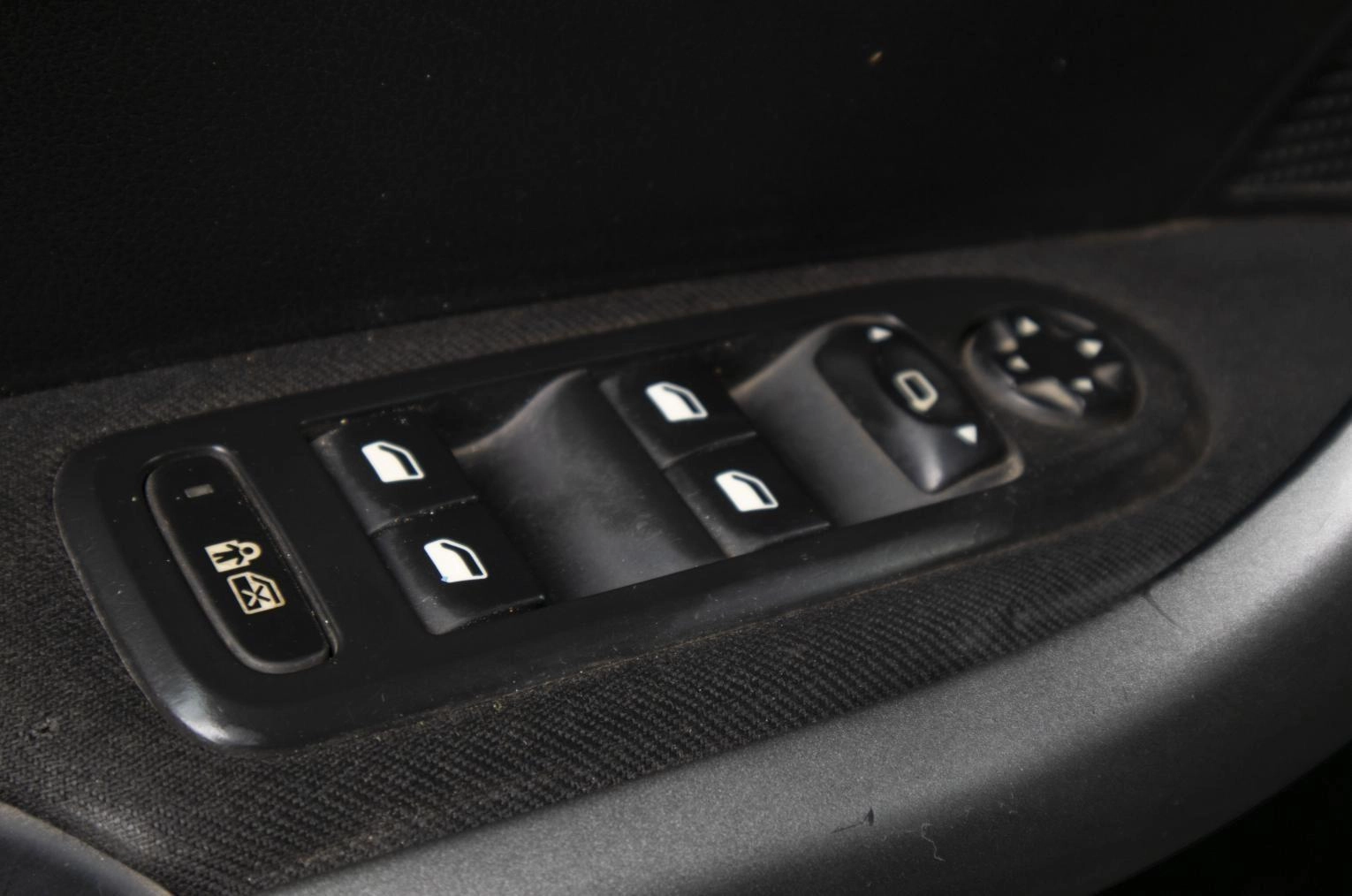 Peugeot 308 24 из 31