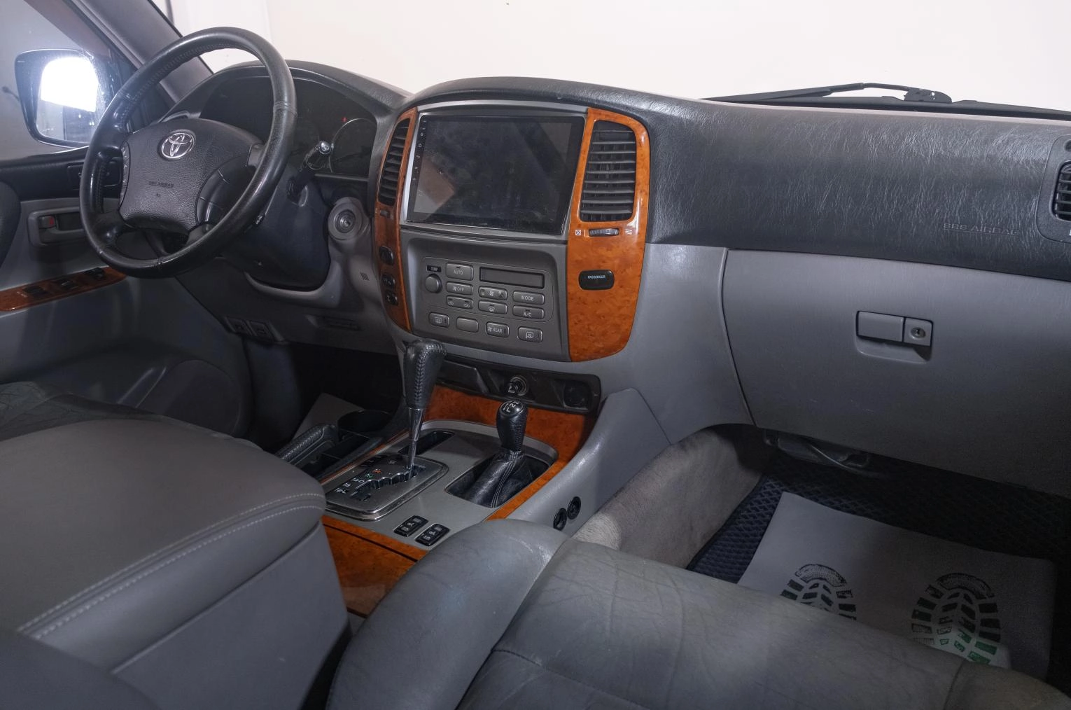 Toyota Land Cruiser 15 из 19