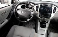 Toyota Highlander 13 из 21