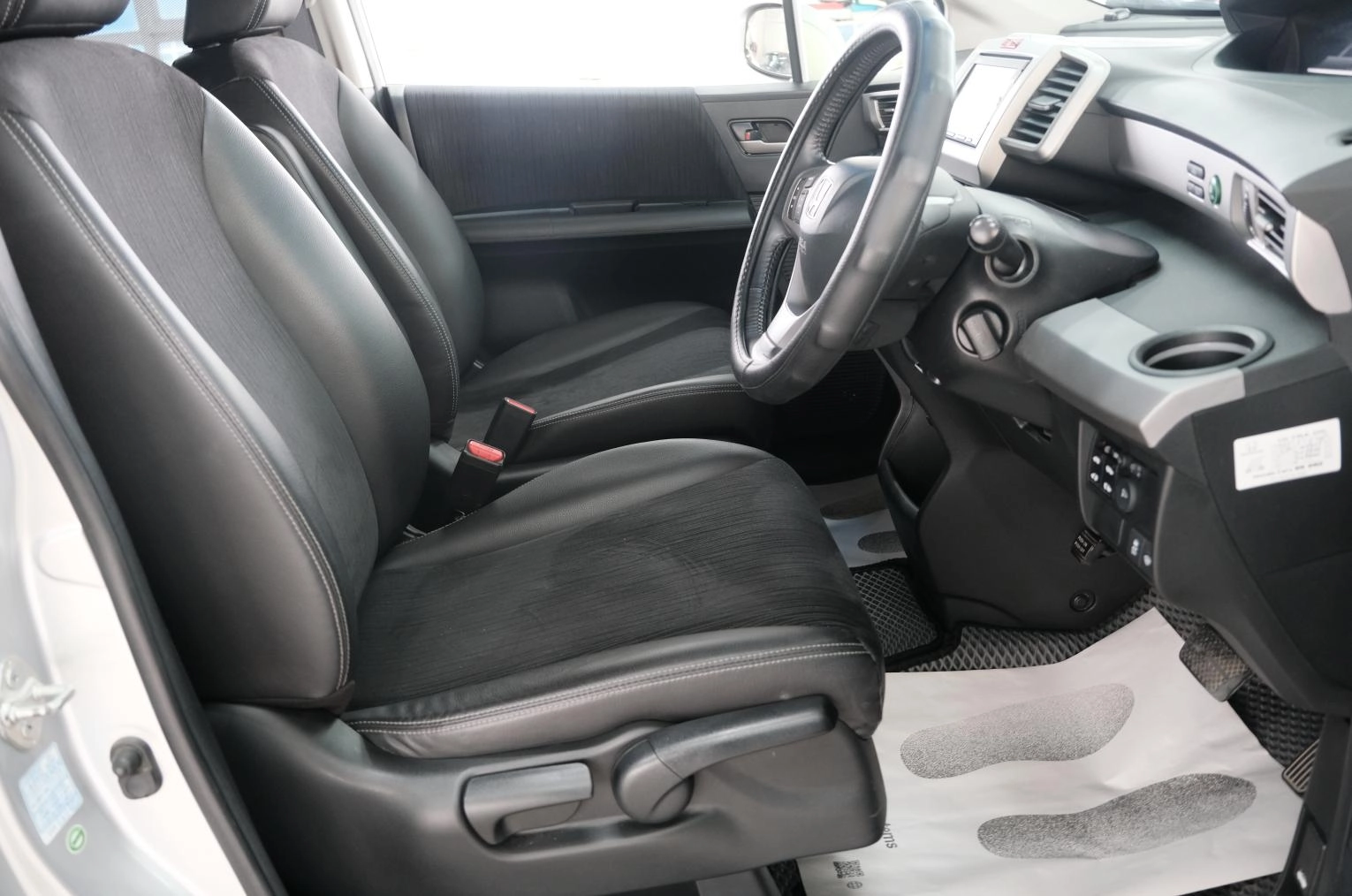 Honda Freed 7 из 26