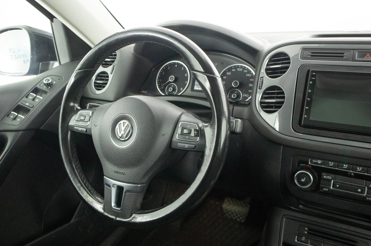 Volkswagen Tiguan 12 из 22