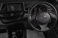 Toyota C-HR 15 из 19
