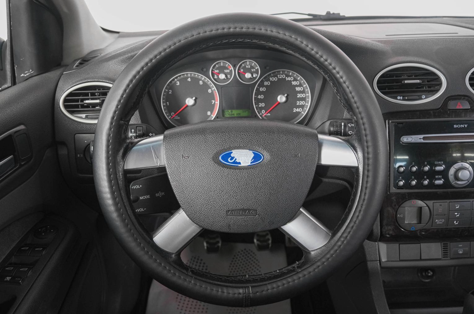 Ford Focus 15 из 21