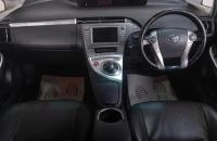 Toyota Prius PHV 9 из 19